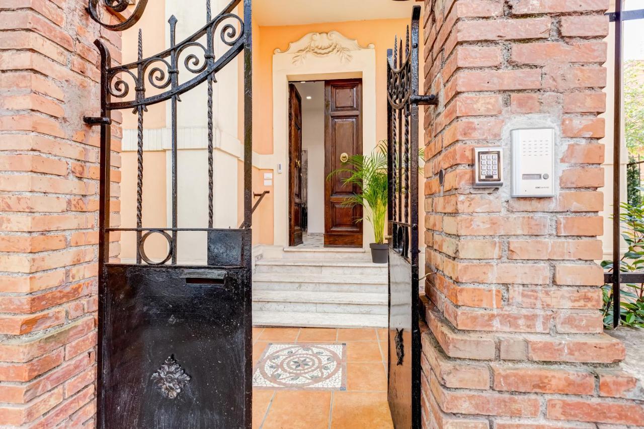 Villa Chiara - A New Luxury Star Is Born In Rome! Eksteriør bilde